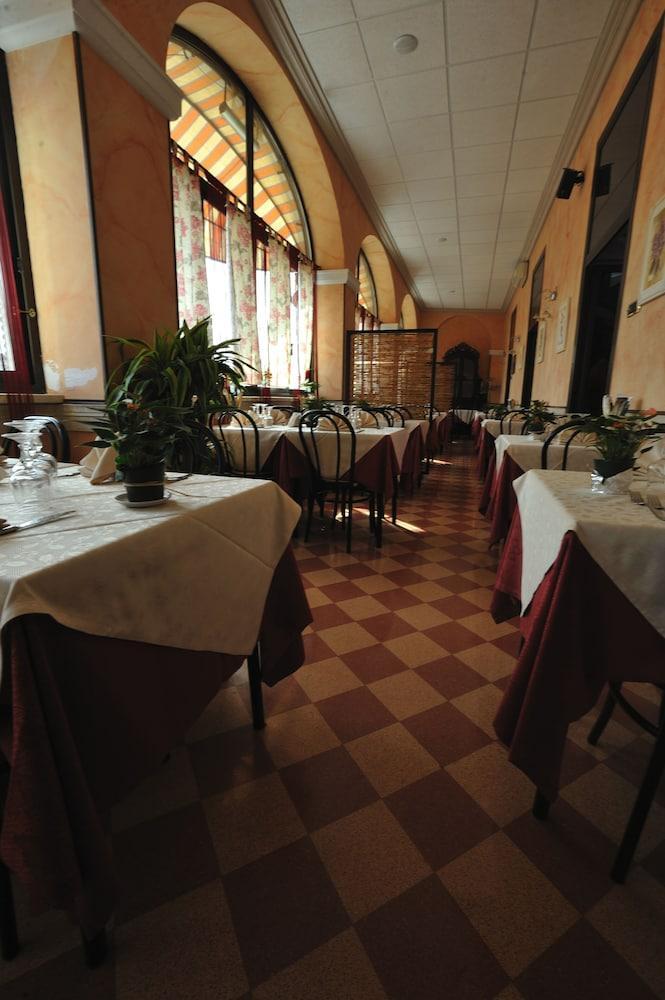Hotel Miramare Ladispoli Extérieur photo